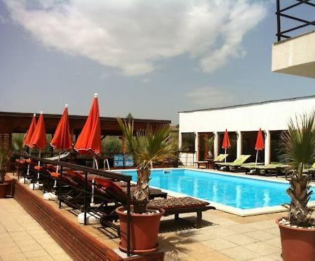 Omega Mamaia Nord Hotell Năvodari Eksteriør bilde