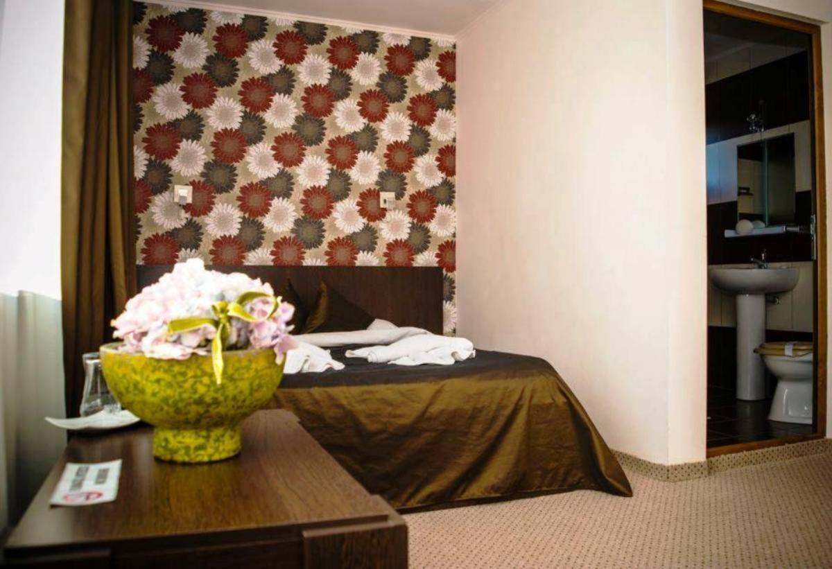 Omega Mamaia Nord Hotell Năvodari Eksteriør bilde